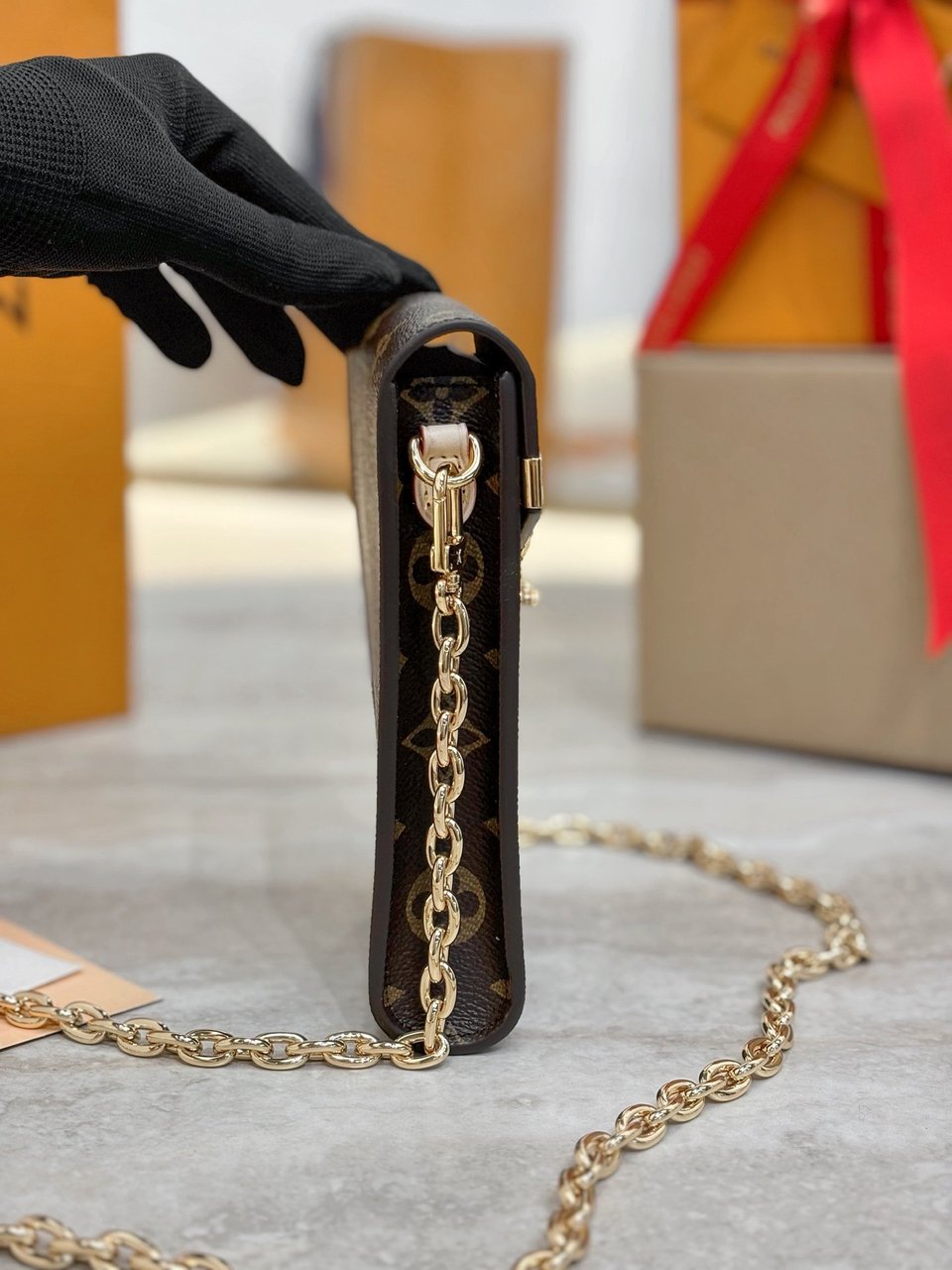 Louis Vuitton LV Phone Pouch Métis Monogram M13572 17.5cm/ 6.9in view 6