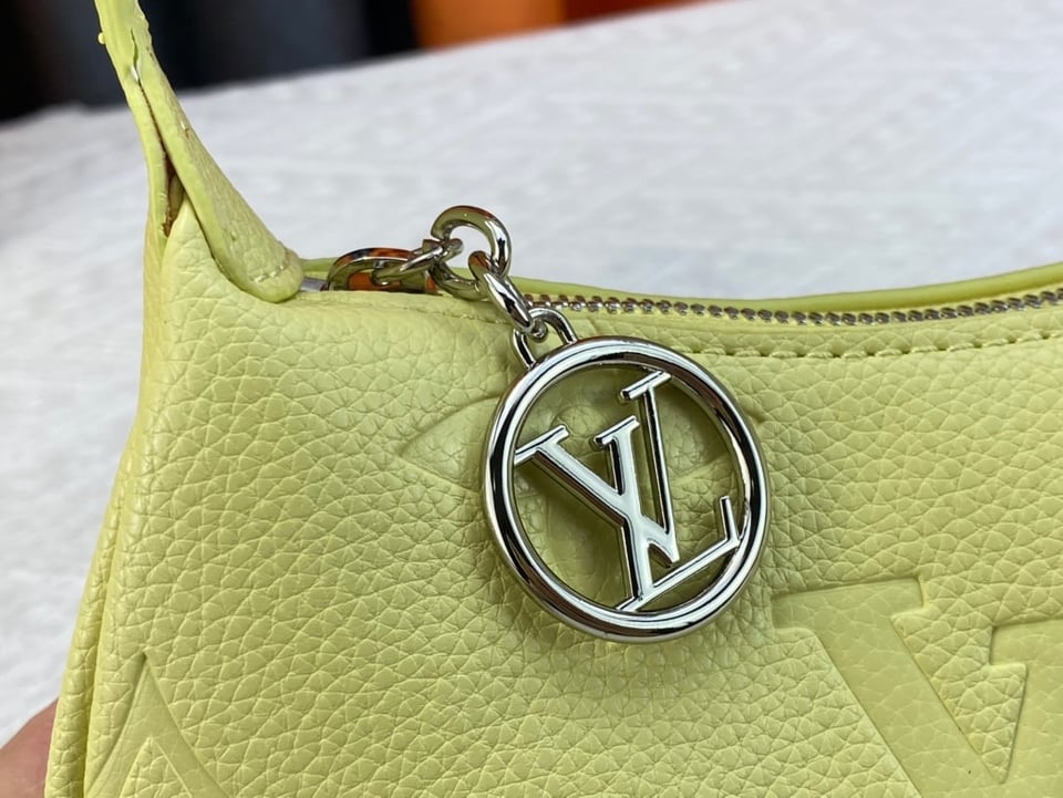 Louis Vuitton Mini Moon Green 20Cm M82425 view 5