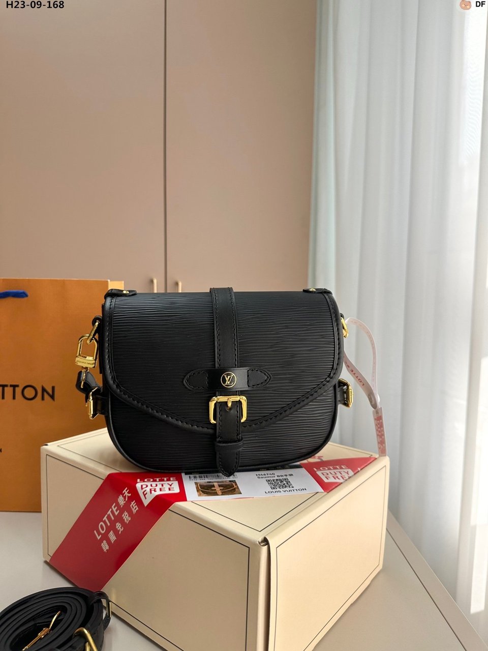 Louis Vuitton Saumur Bb Bag Black 20Cm M23469 view 3
