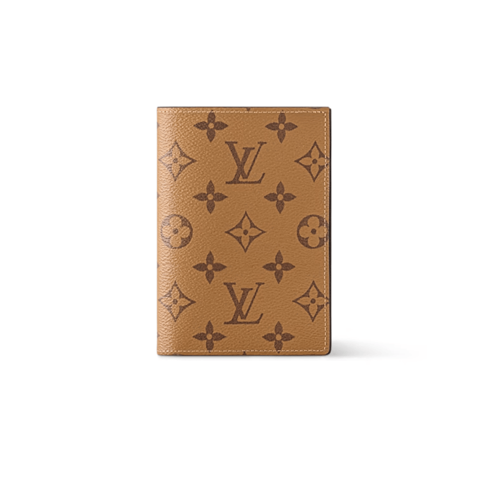 Louis Vuitton Passport Cover For Women 10cm M26571 view 2
