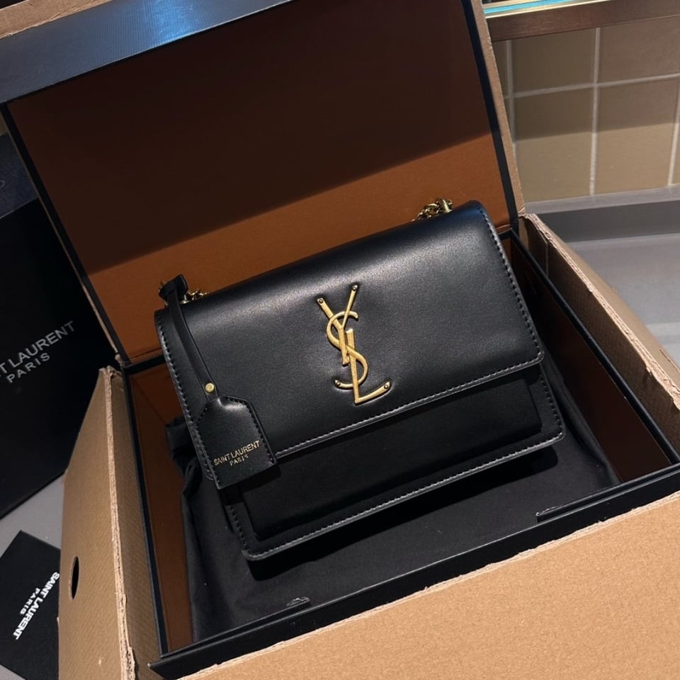 Saint Laurent Sunset Smooth Leather Shoulder Bag Black 23Cm view 3