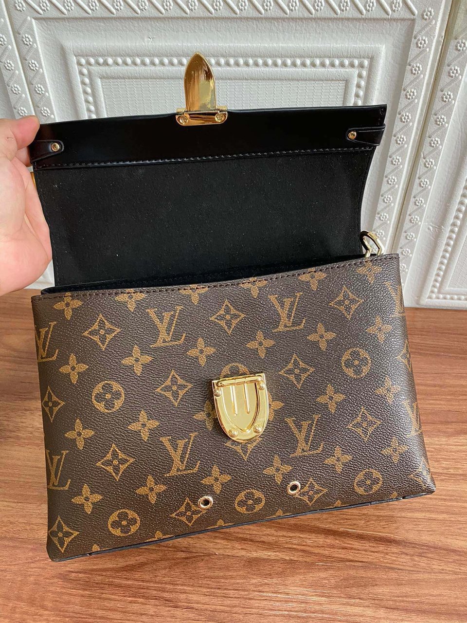 Louis Vuitton One Handle Monogram Flap Mm 25Cm view 10