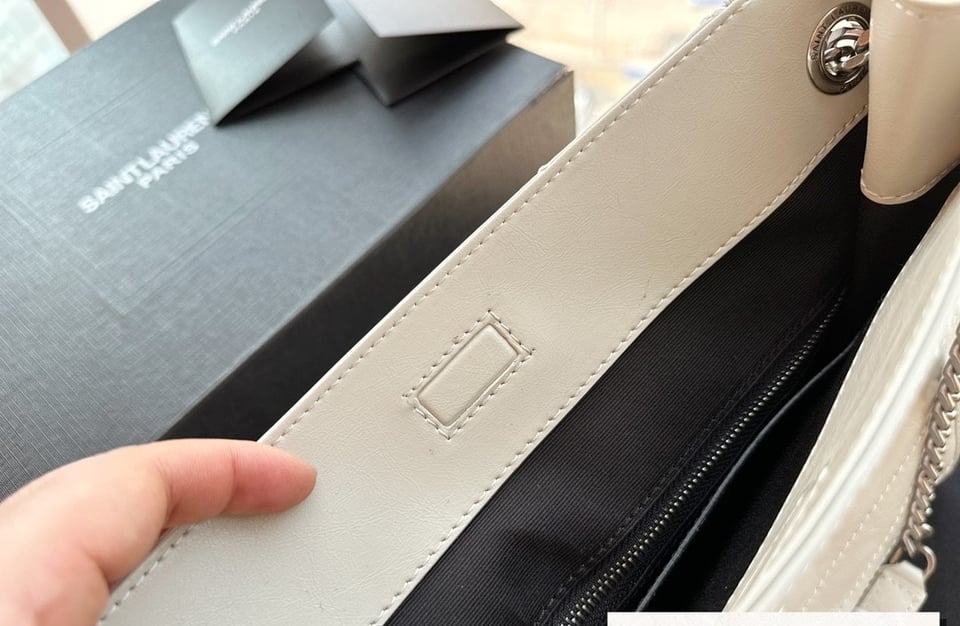 Saint Laurent Medium Niki Shopping Bag White 32Cm view 9