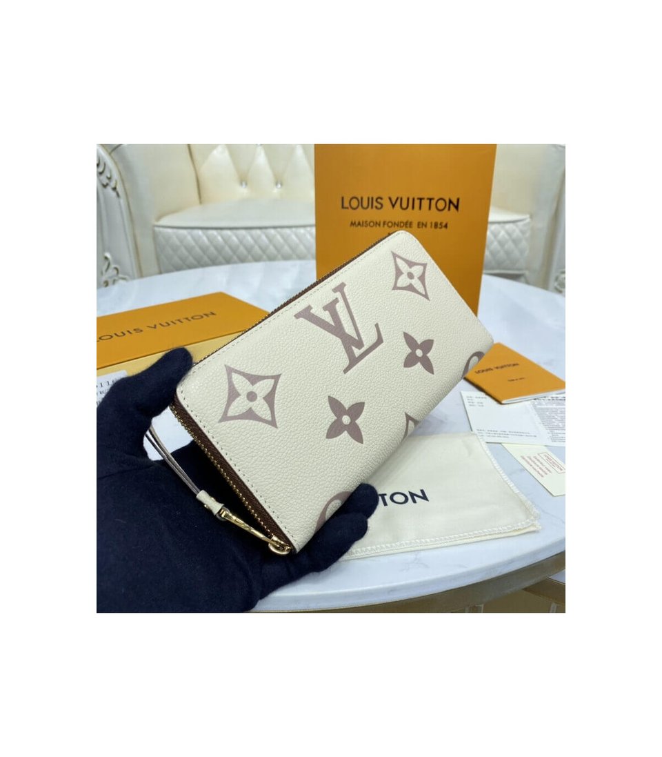 Louis Vuitton Zippy Wallet Cream view 4