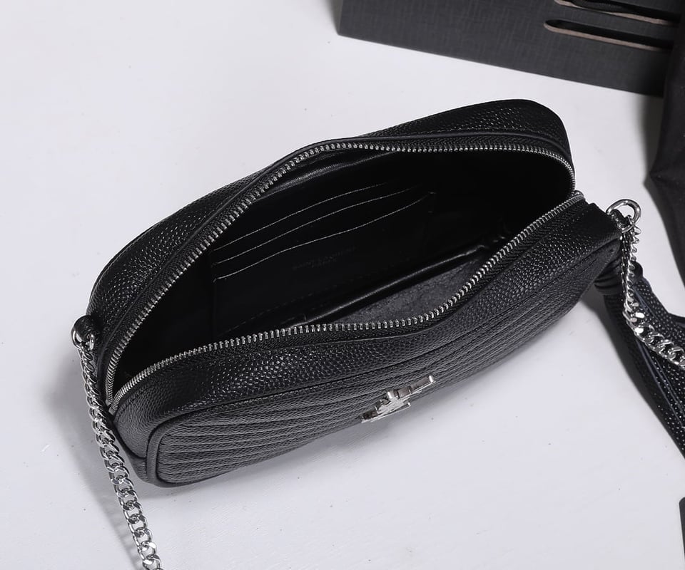 Saint Laurent Lou Camera Bag In Quilted Noir Leather Black 18Cm view 7