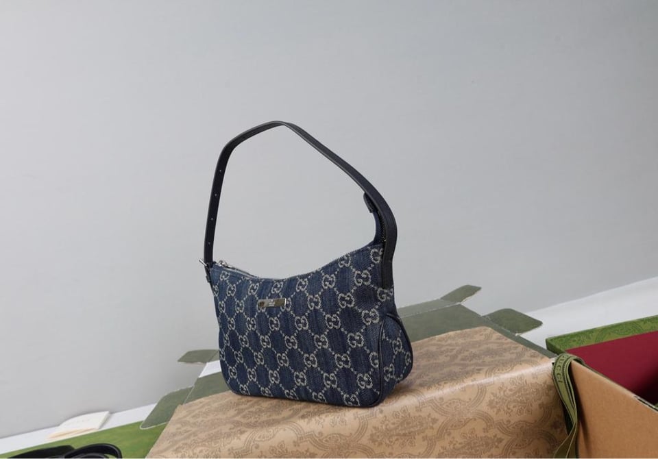 Gucci Lady Lunetta Small Shoulder Bag Dark Blue GG Denim 874743 22cm/8.7in view 2