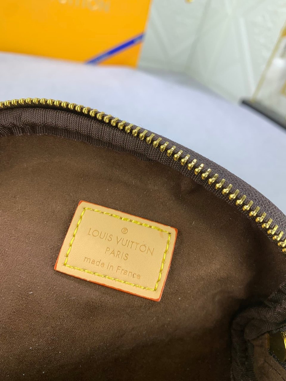 Louis Vuitton Mini Bumbag Bag Monogram Canvas 17Cm M82335 view 4