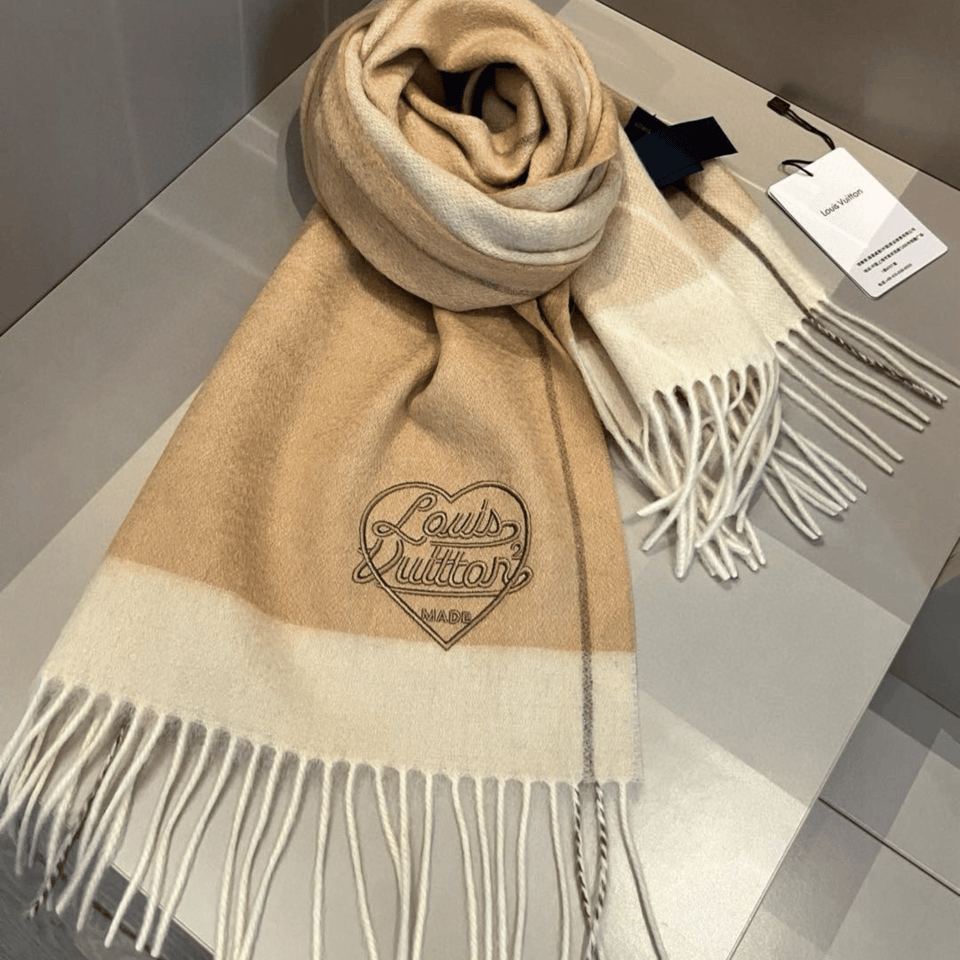 Louis Vuitton Monogram Heart Cashmere Scarf Beige For Women 180cm view 2