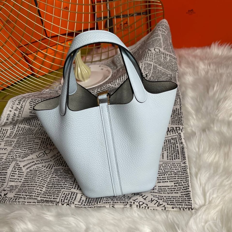 Hermes Picotin Lock Bag In Taurillon Clemence Bleu Pale 22Cm view 6