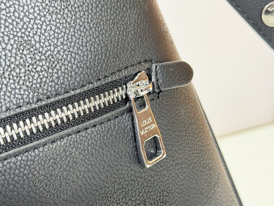 Louis Vuitton All Around PM Black 25cm M28306 view 9