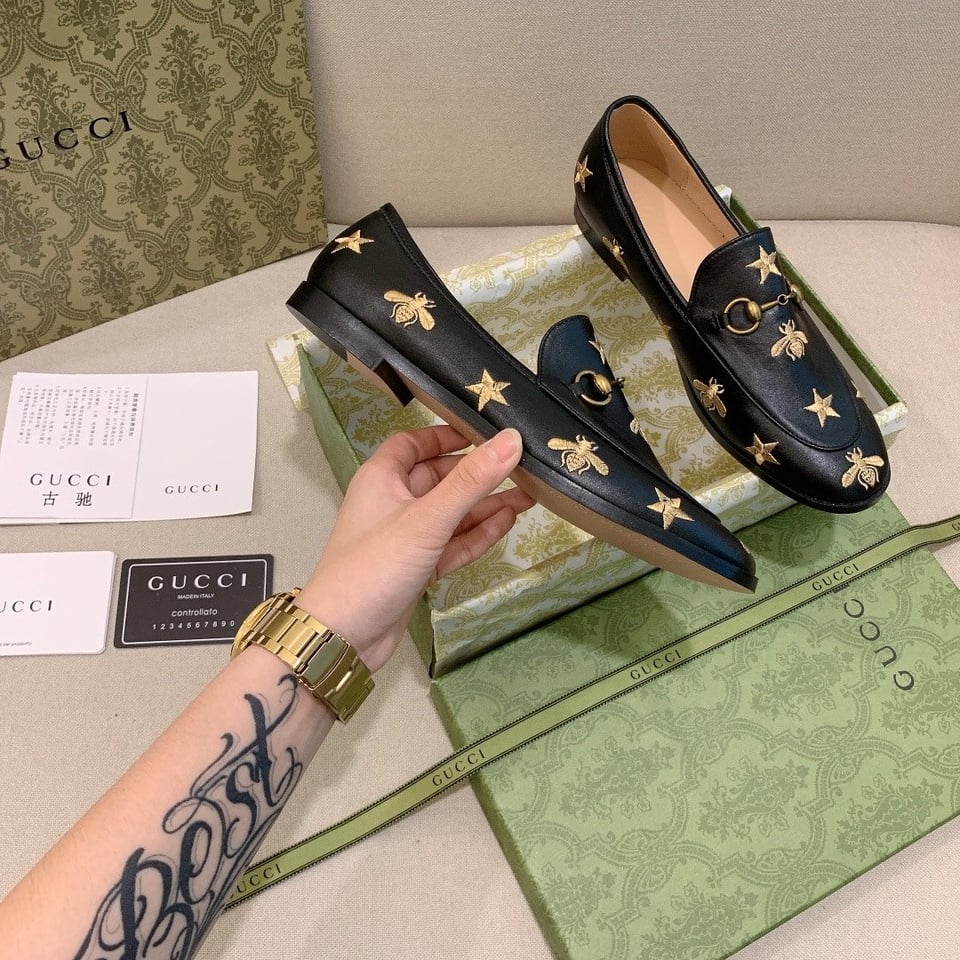 Gucci Jordaan Embroidered Leather Loafer Black 505281 D3V00 1000 view 8