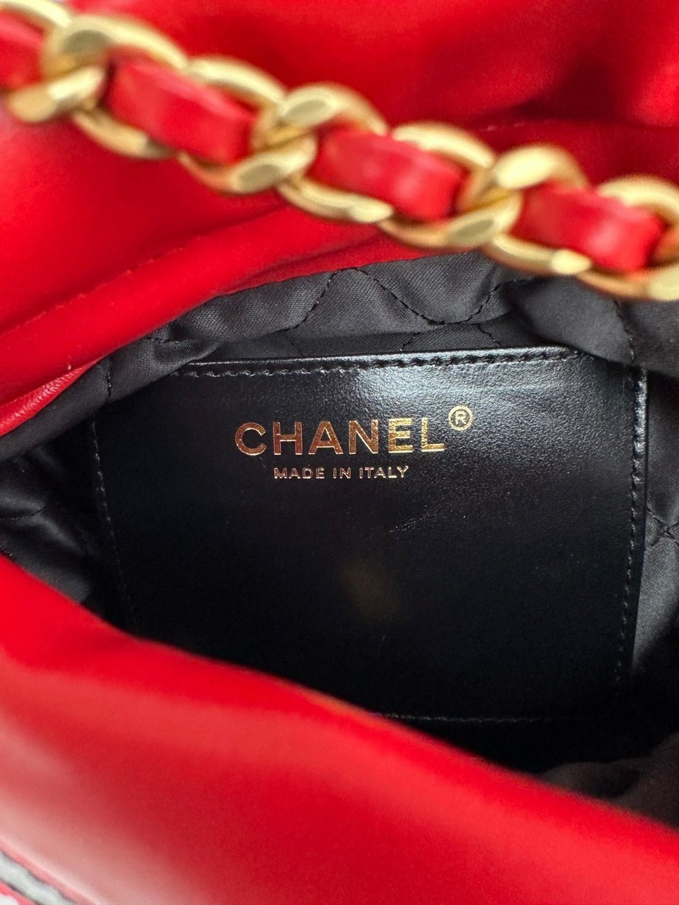Chanel 22 Hobo Red Black Calfskin Gold Hardware view 3