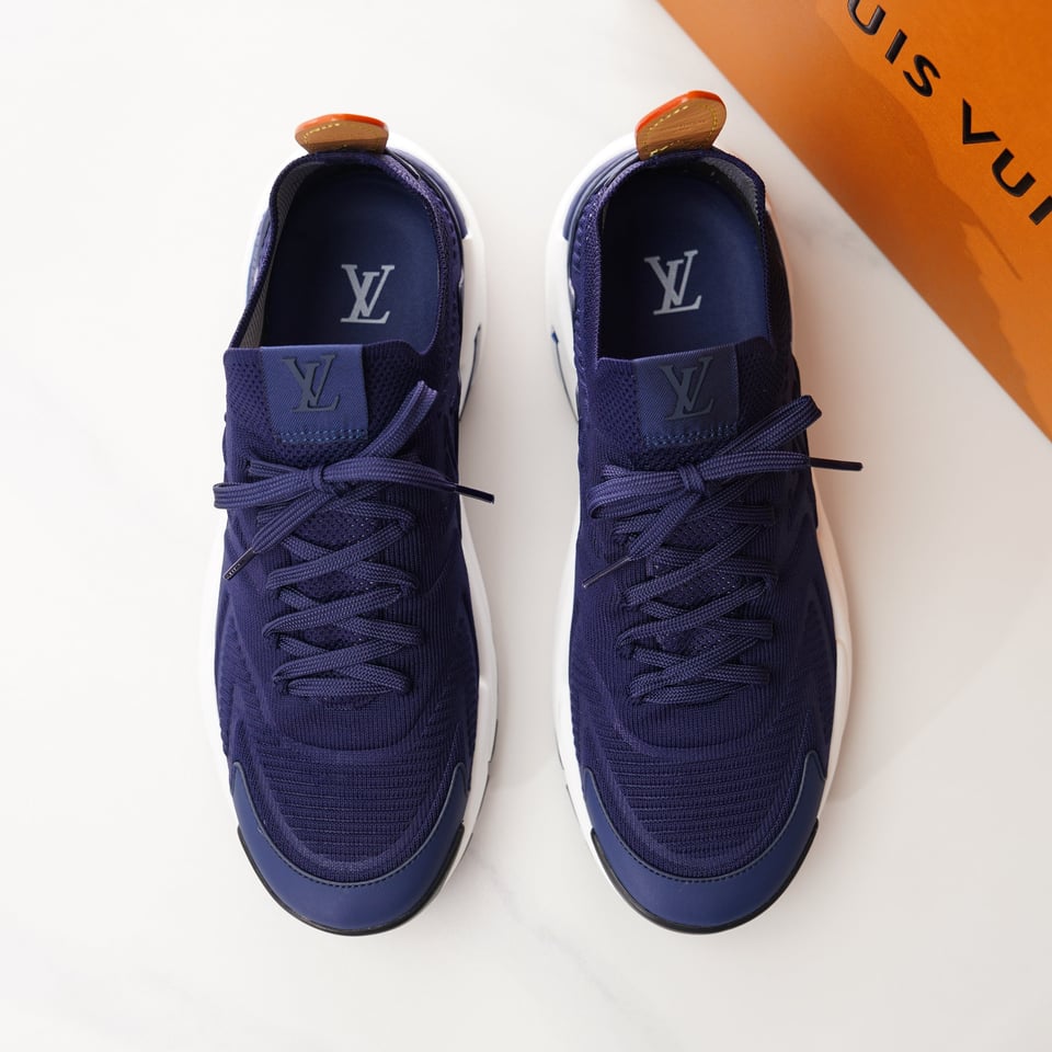Louis Vuitton LV Runner Tatic Navy Sneaker for Men view 15