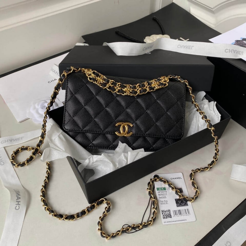 Chanel Grained Calfskin Wallet on Chain 19cm view 3