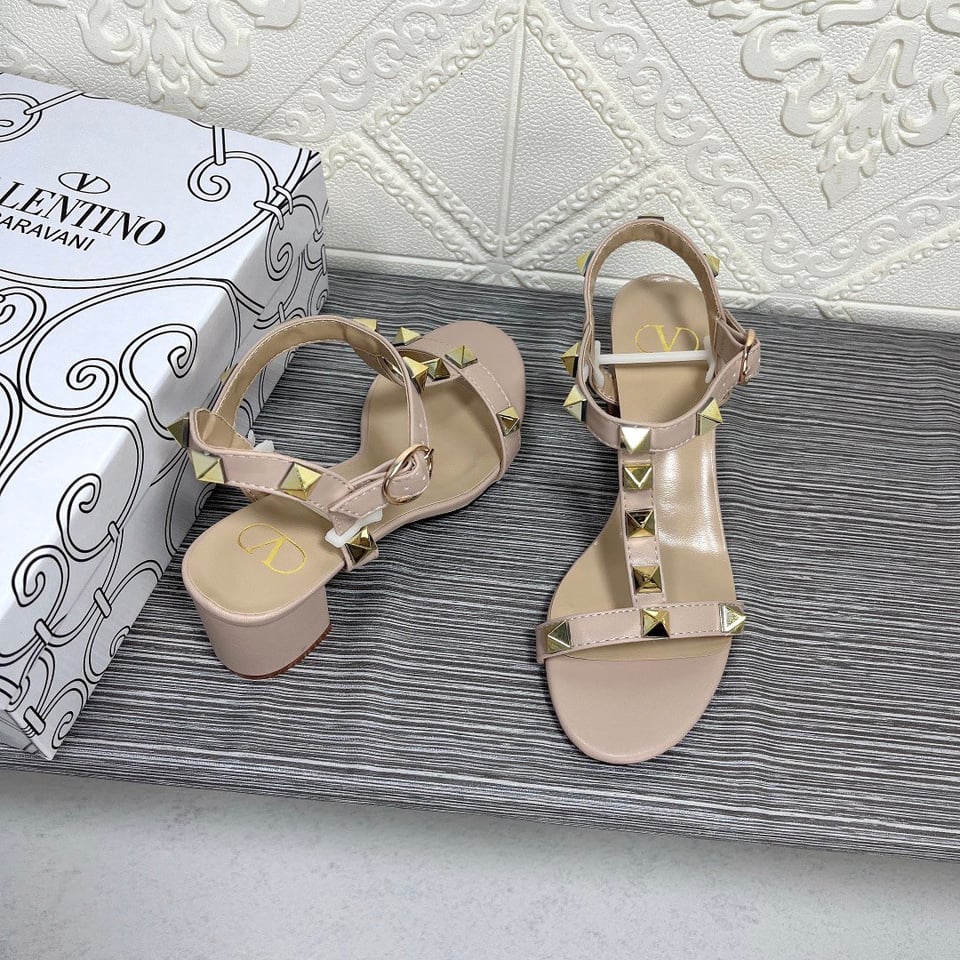 Valentino Garavani Rockstud Calfskin Leather Sandal Beige view 3