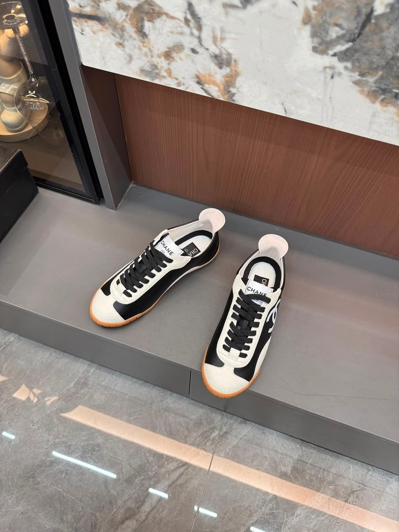 Chanel Calfskin Suede Sneakers with White CC Logo Black White &amp; Gum G39860 view 4