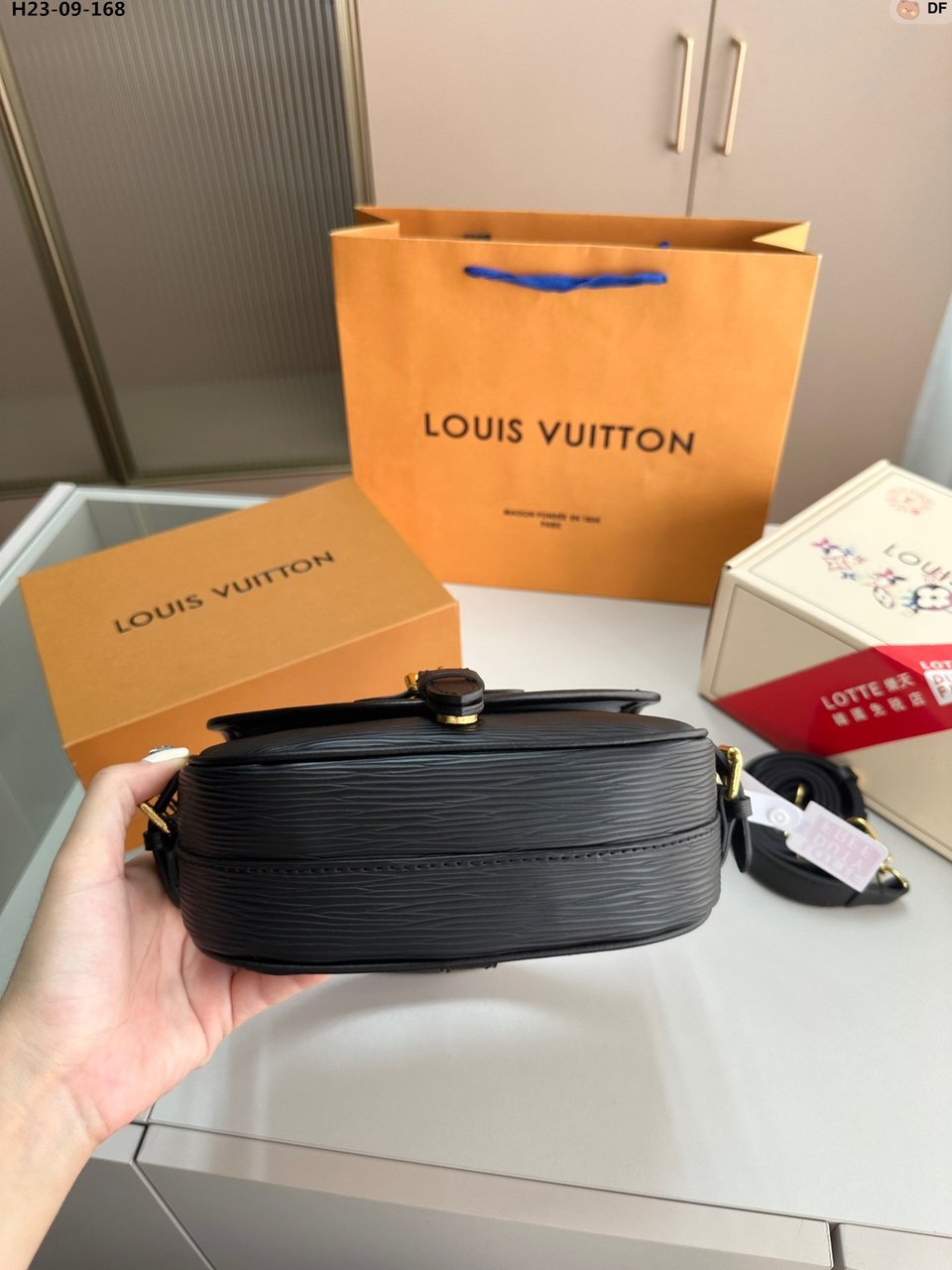 Louis Vuitton Saumur Bb Bag Black 20Cm M23469 view 6