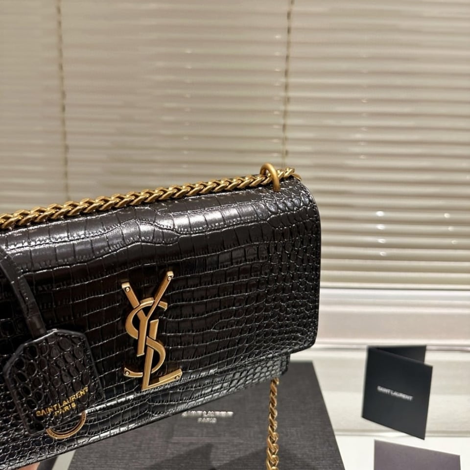 Saint Laurent Sunset Medium In Crocodile Embossed Leather Black 22Cm view 4