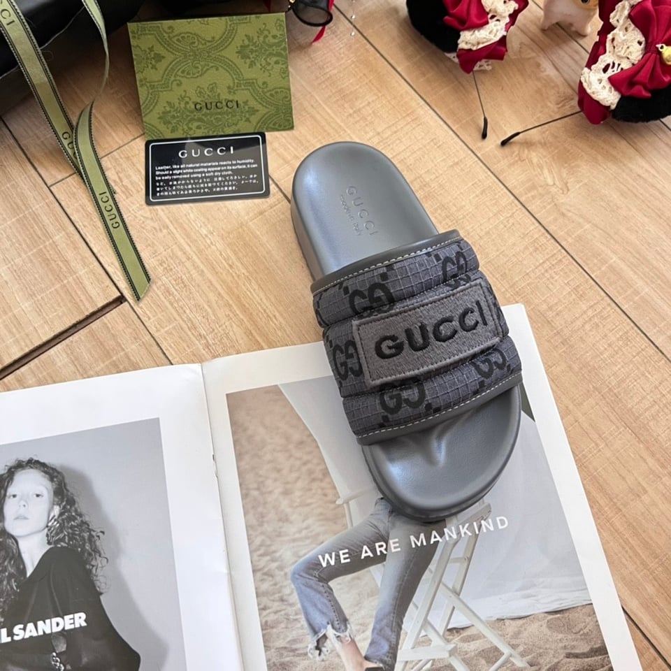 Gucci Gg Horizontal Strap Sandals With Tag In Grey view 4