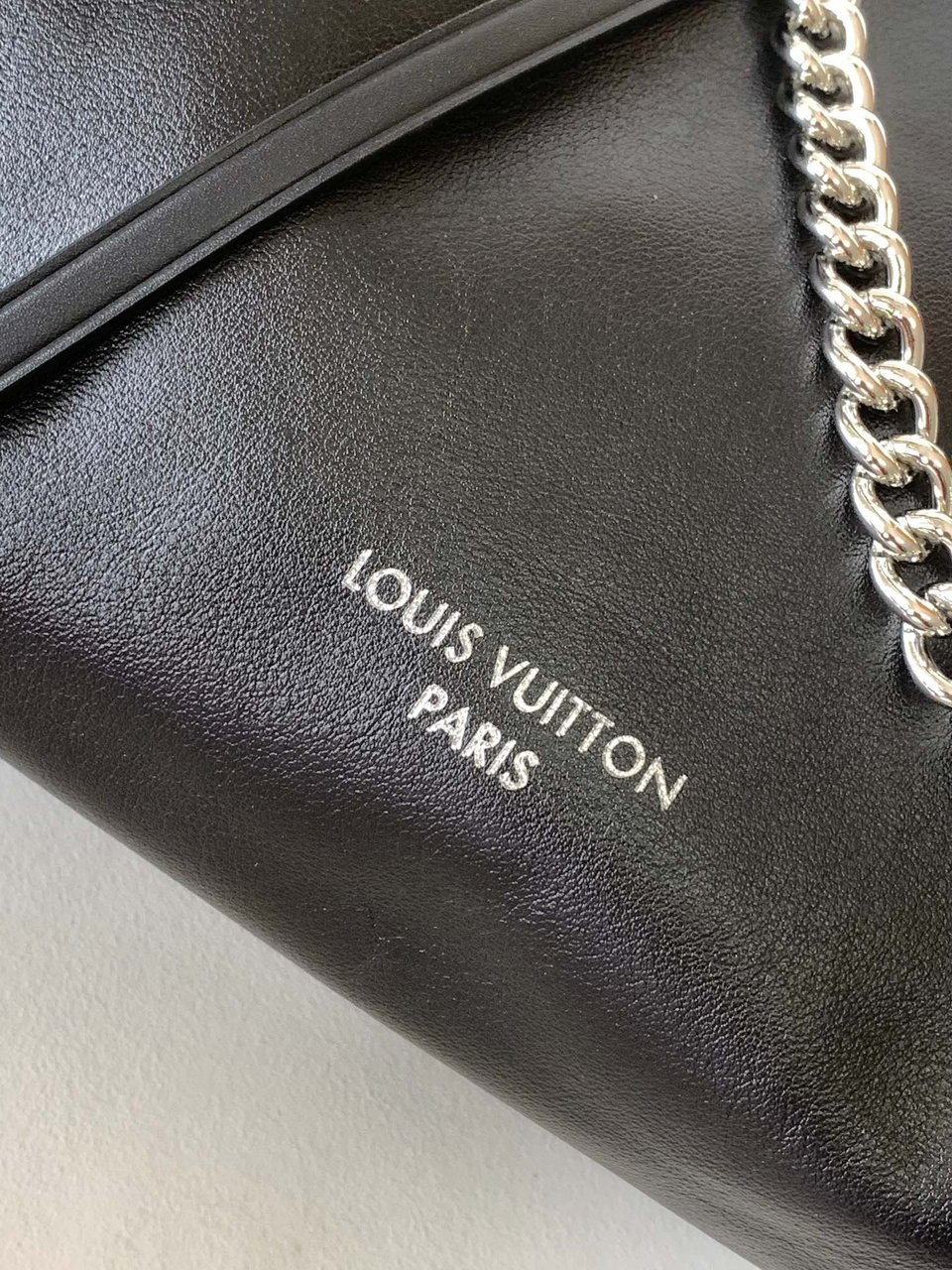 Louis Vuitton Carryall Cargo Pm H33 – Women – Handbags view 7