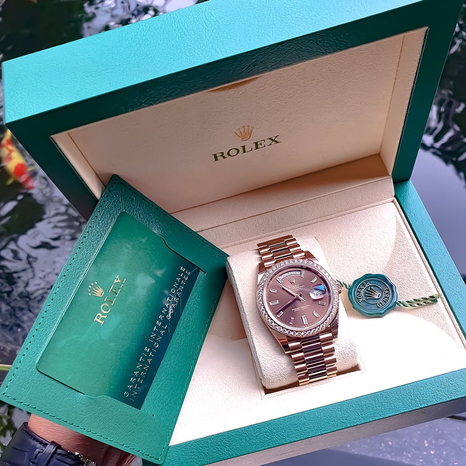 Rolex Day-Date 40 mm Chocolate Dial 228345RBR view 8