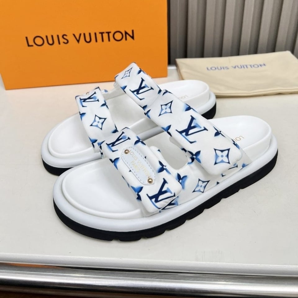 Louis Vuitton Monogram Pool Slides view 5