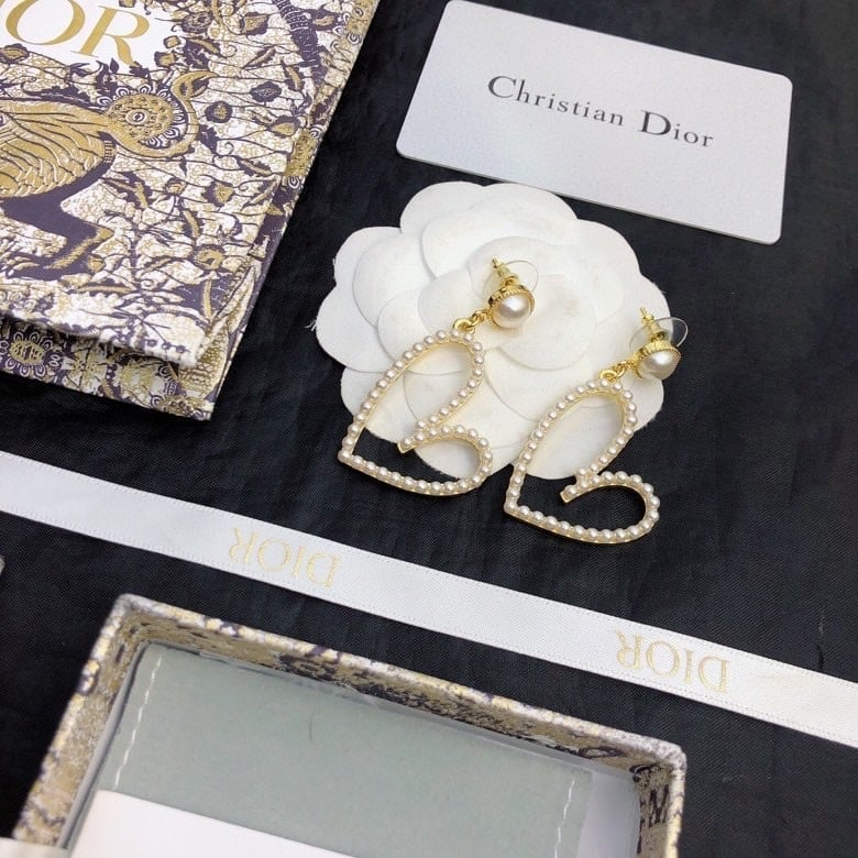 Chanel Heart Gold Earrings view 3