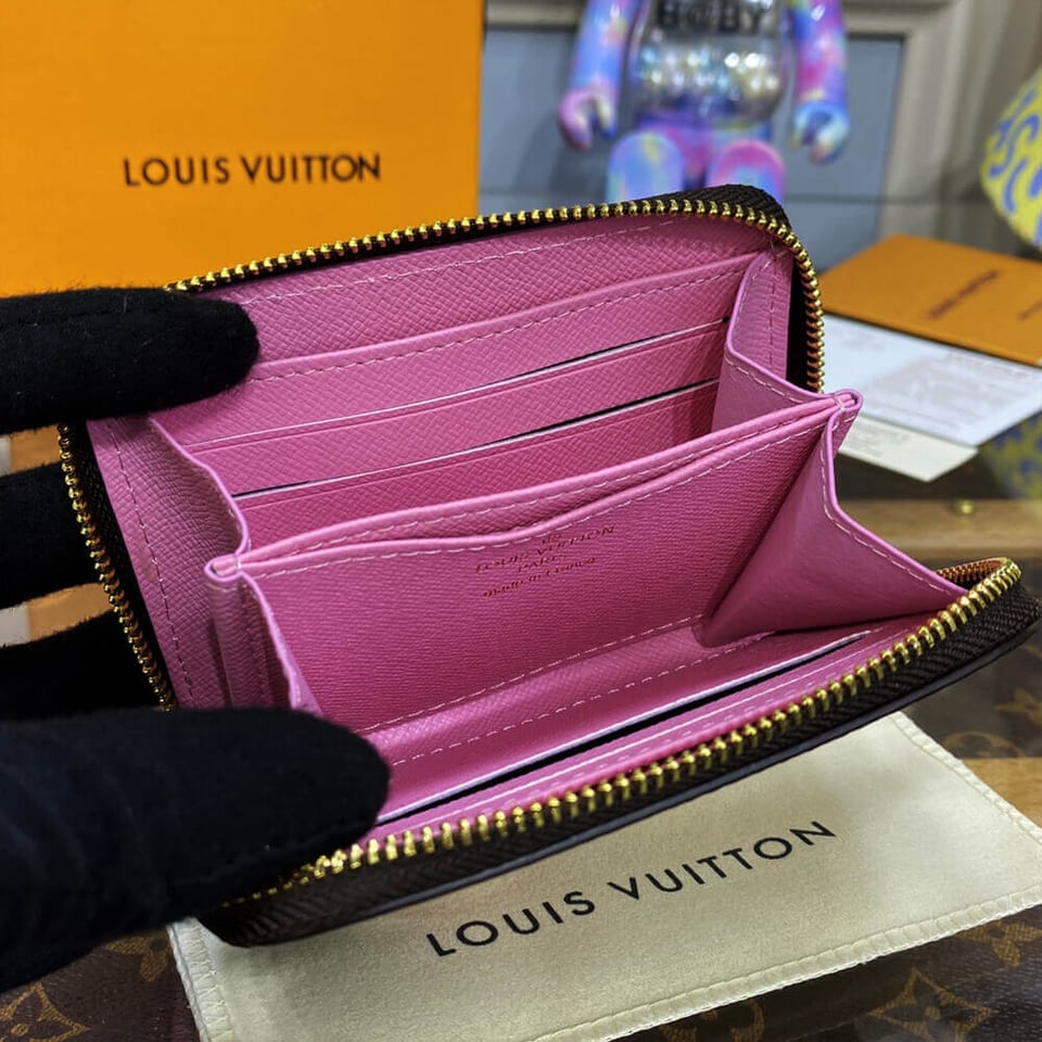 Louis Vuitton Christmas Animation 2022 Zippy Coin Purse Pink view 11