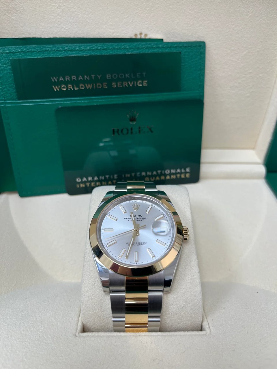 [Superclone] Rolex Datejust 41mm Silver Dial Smooth Oyster 126303 view 2