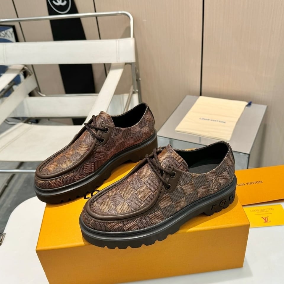 Louis Vuitton Ranger Derby Ebene 1Adg1Q view 3