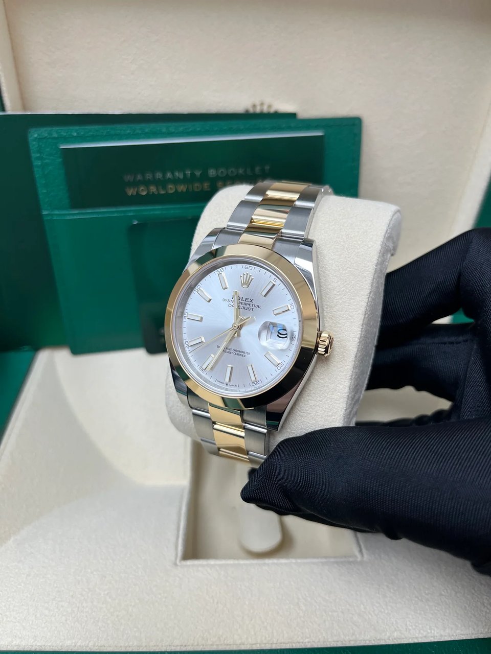[Superclone] Rolex Datejust 41mm Silver Dial Smooth Oyster 126303 view 5
