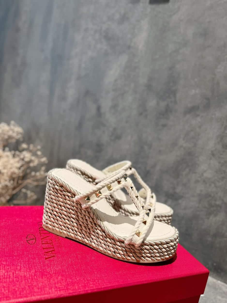 Valentino Rockstud Laminated Nappa Wedge Sandal Natural 4W2S0Gi5Dym Ybs view 10