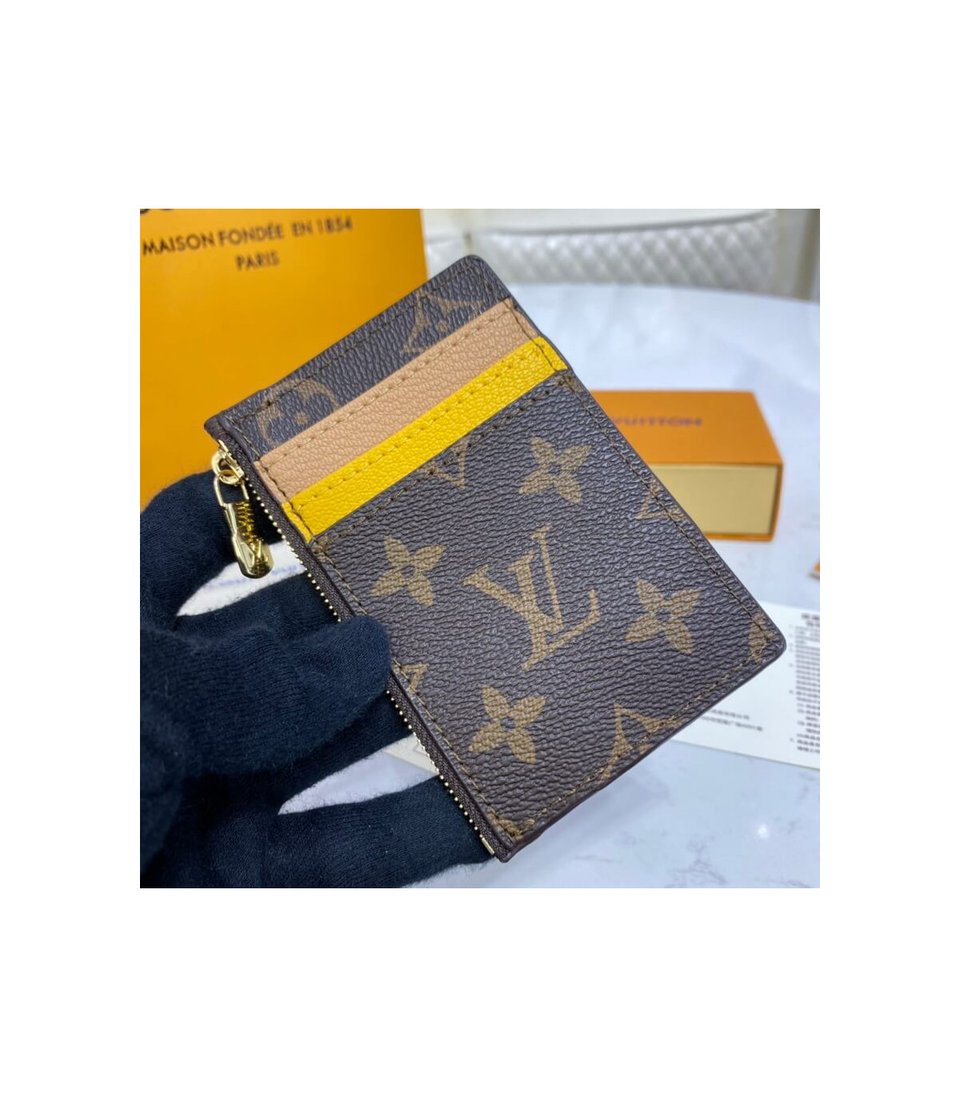 Louis Vuitton Minnie Mouse Coin &amp; Card Holder view 3