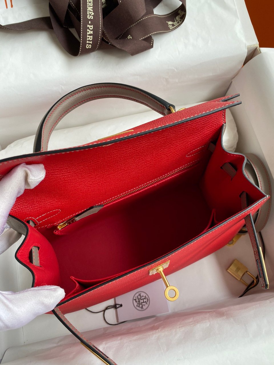 Hermes Kelly 25 Bag In Bright Red Epsom Leather For Women 25cm/10in view 6
