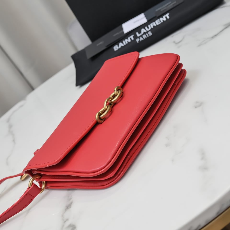 Saint Laurent Le Maillon Satchel In Smooth Leather Red view 3