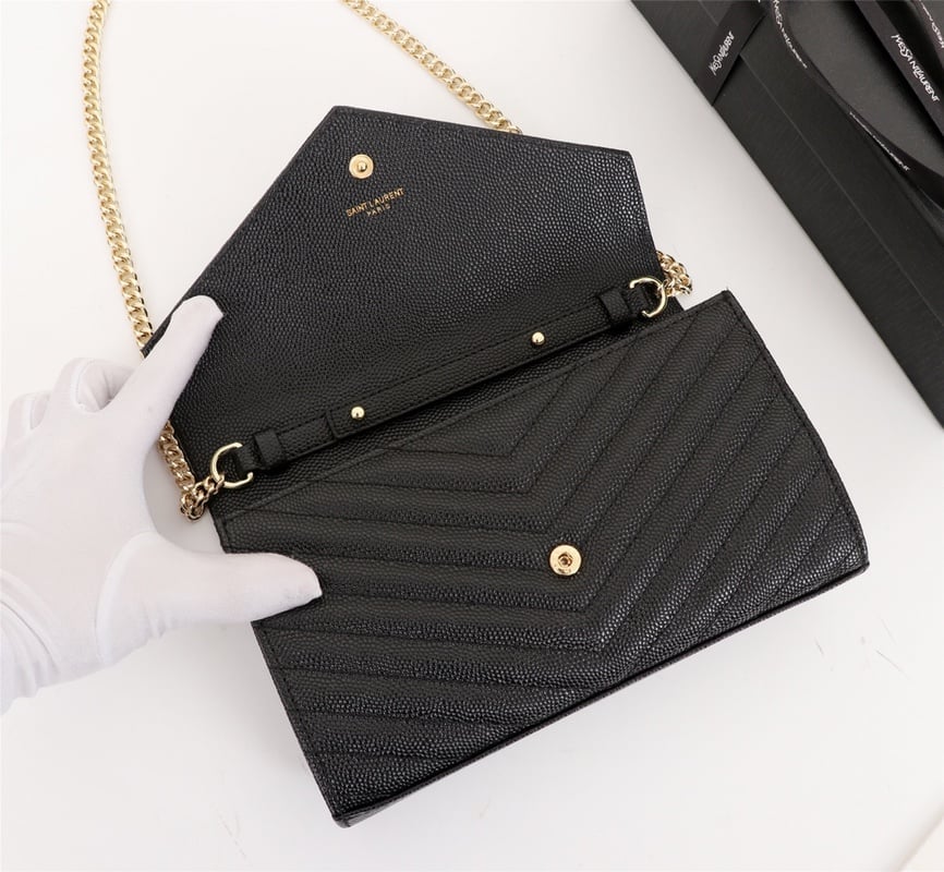 Saint Laurent Cassandre Matelasse Chain Wallet In Grain De Poudre Embossed Black Gold 22Cm 377828 Bow01 1000 view 9