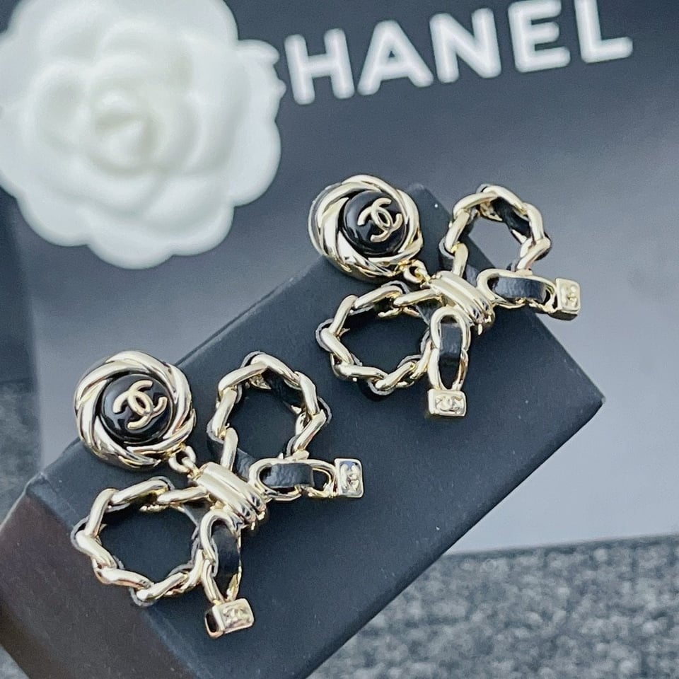 Chanel Metal Earrings Gold And Black view 6