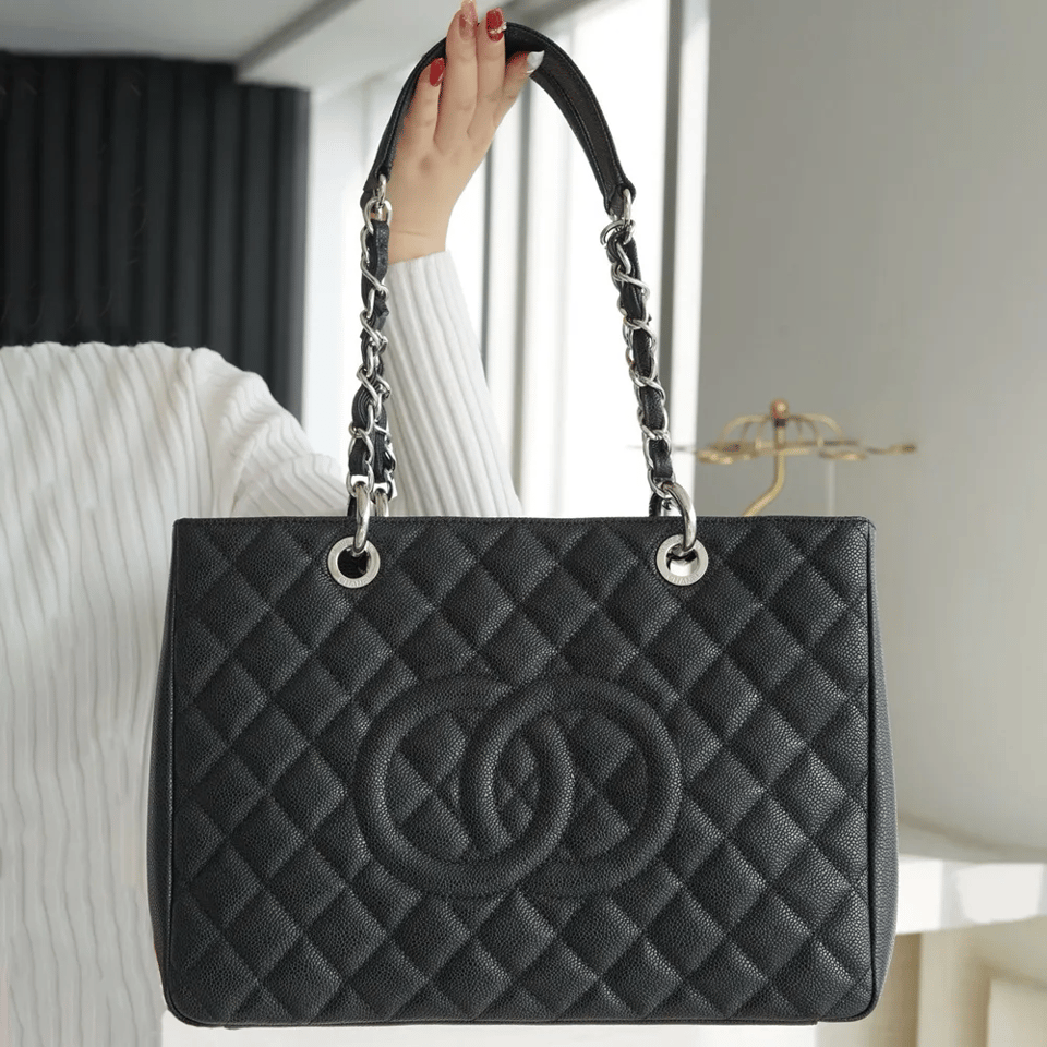 Chanel Classic Tote Bag Silver Hardware Black 34cm view 4