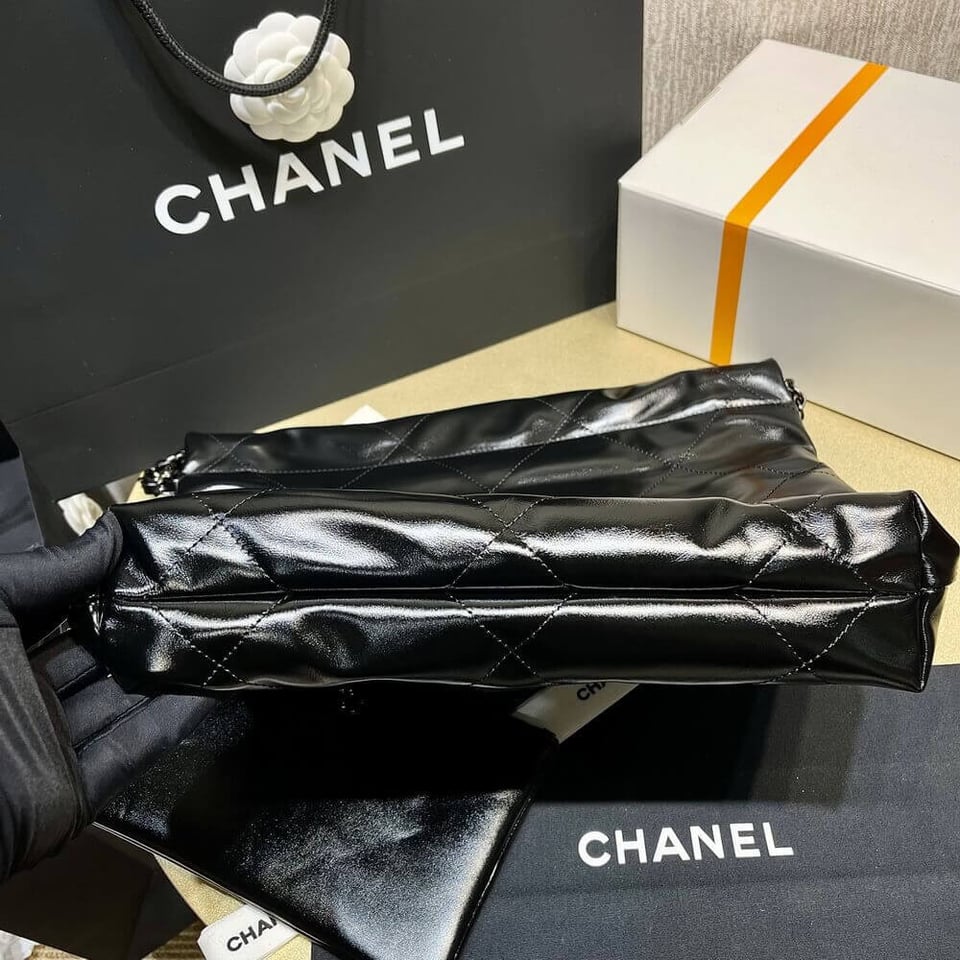 Chanel 22 Small Handbag Shiny Calfskin Black with Black logo view 9