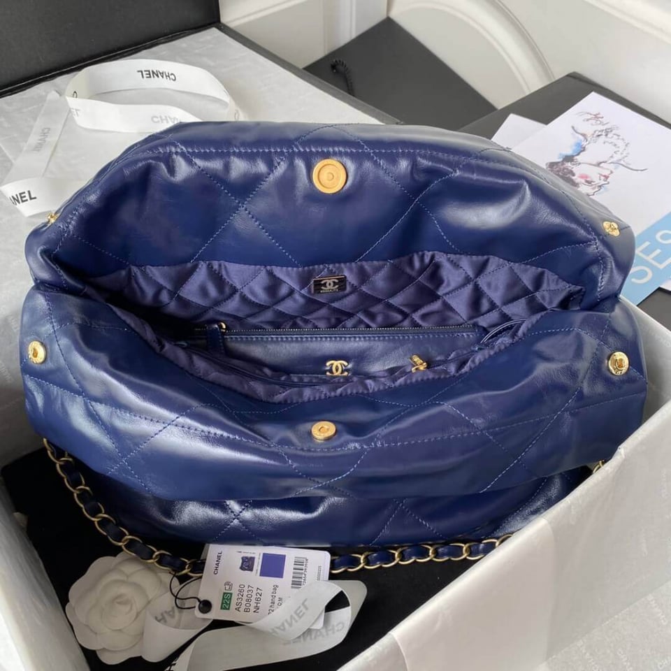 Chanel 22 Small Handbag Shiny Calfskin Blue Gold view 7