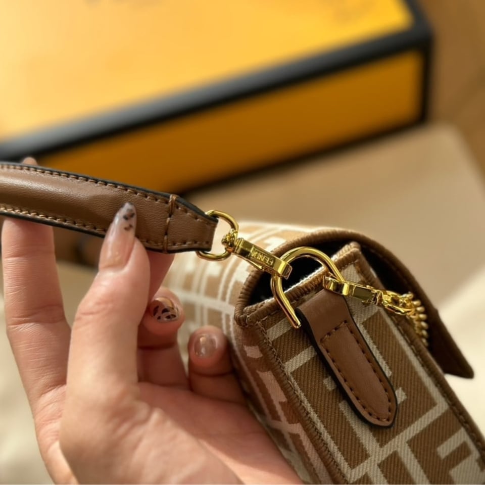 Fendi Baguette Mini Ff Jacquard Fabric Bag Beige 21Cm view 7