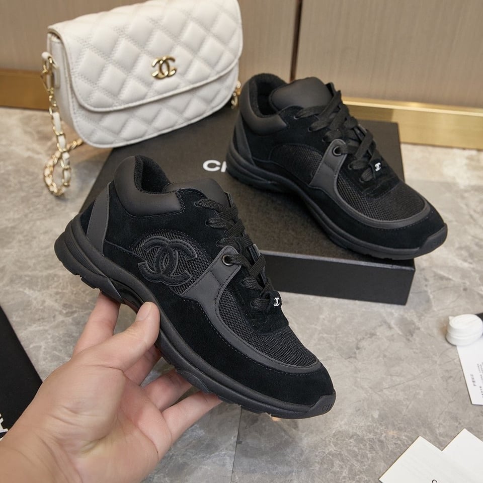 Chanel Cc Logo Sneaker Black G34361 Y53536 94305 view 6