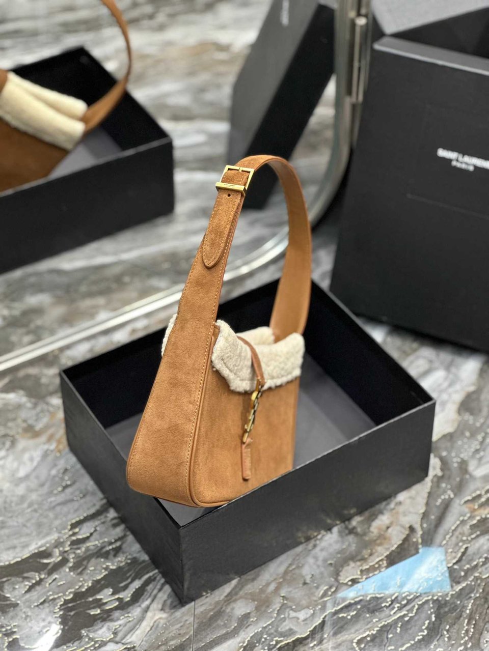 Saint Laurent Le 5 A 7 Hobo Bag In Suede And Shearling view 3