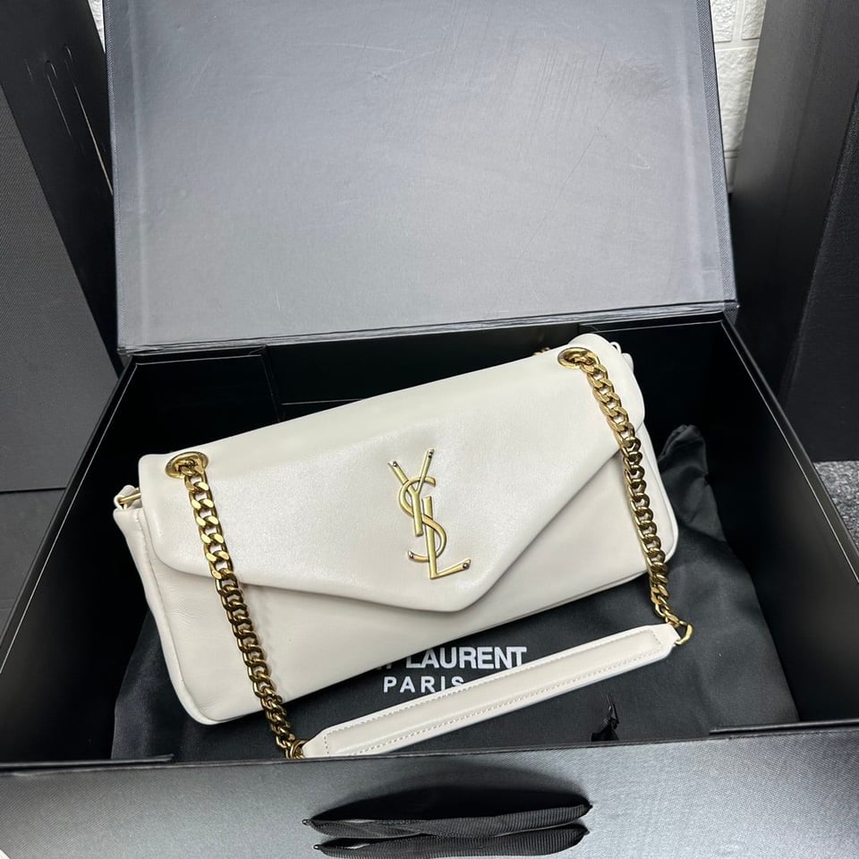 Saint Laurent Calypso In Plunged White 26Cm view 4