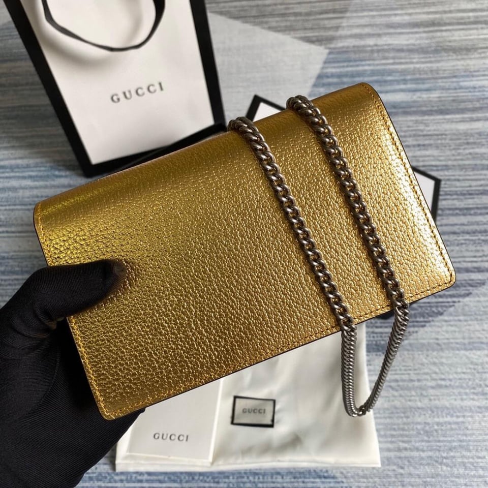 Gucci Dionysus Super Mini Bag in Gold view 3