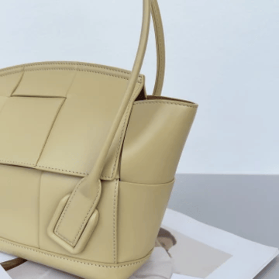 Bottega Veneta Arco Handbag Leather In Mud 20Cm view 3