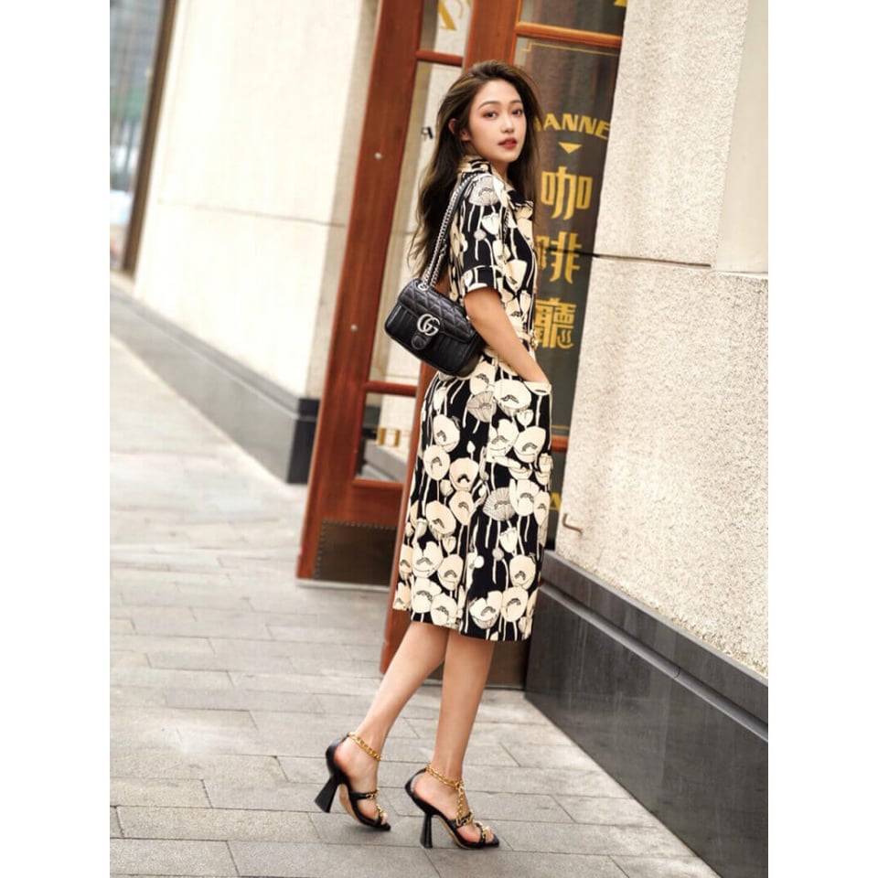 Gucci GG Marmont Small Shoulder Bag Black view 4