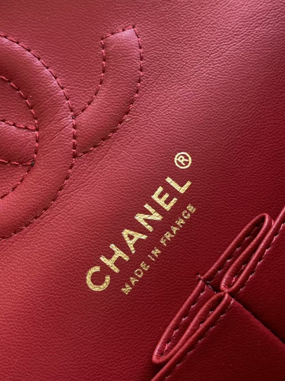 Chanel Classic Flap Bag 25 cm Red Gold-Tone Hardware A01112 view 11