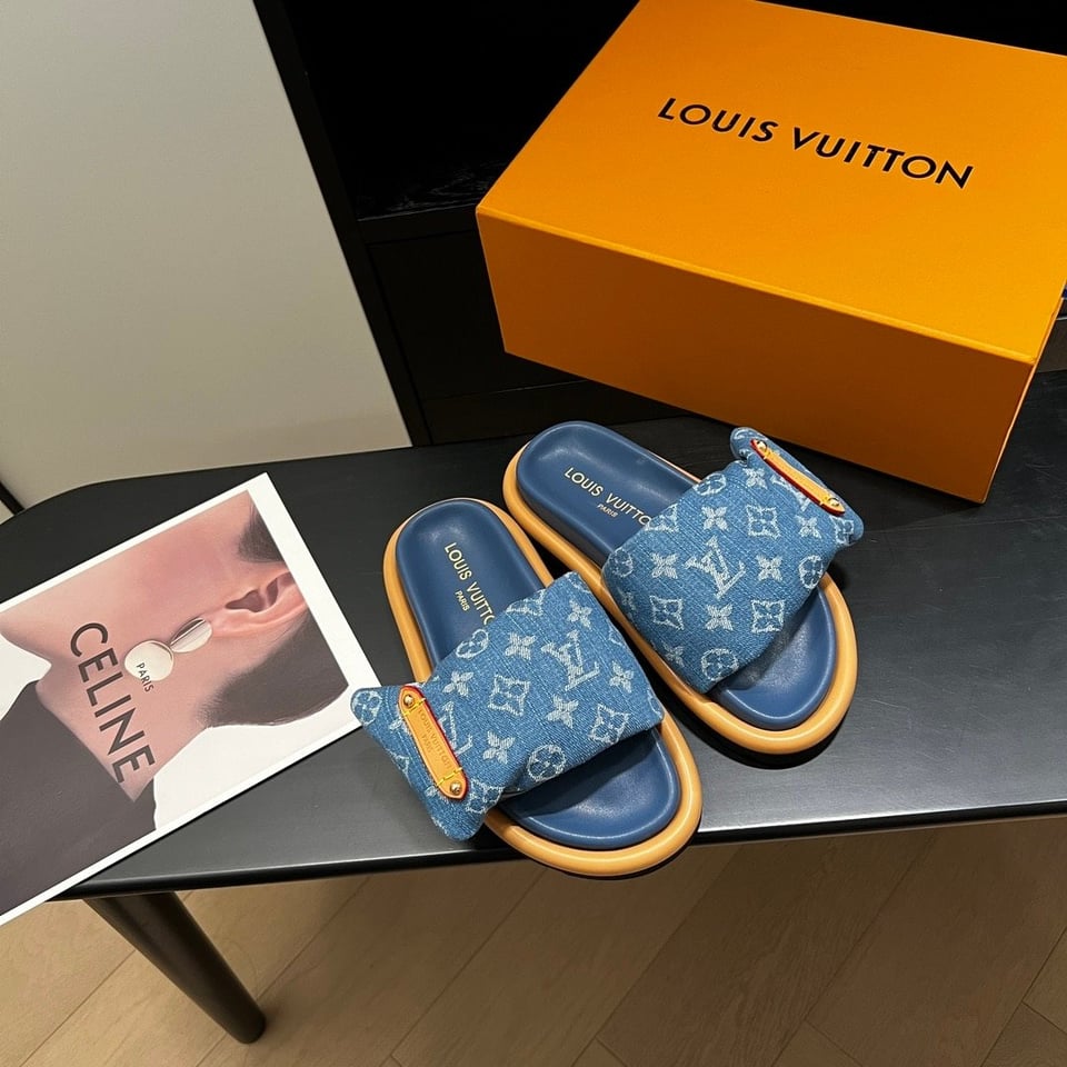 Louis Vuitton Pool Pillow Flat Comfort Mules Blue 1Acjvh view 3
