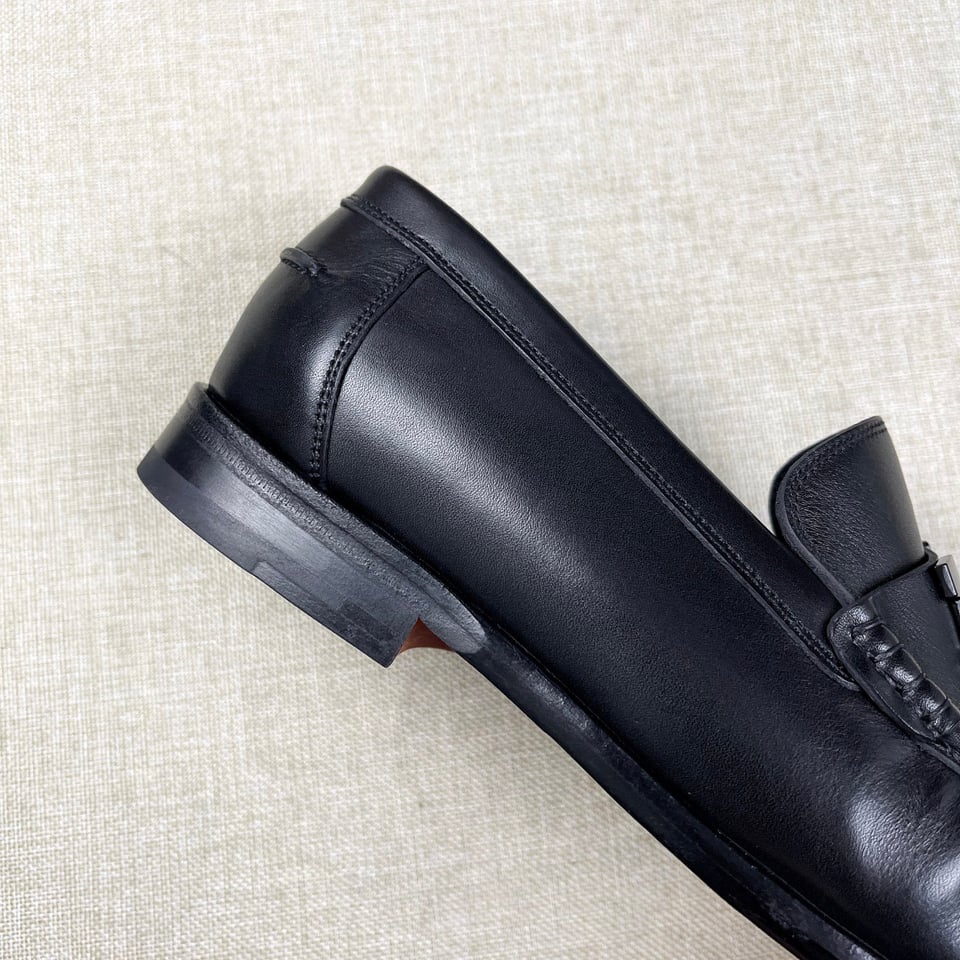 Hermès Black Loafers Tonal H Logo Smooth Leather- Shoes for Men view 8